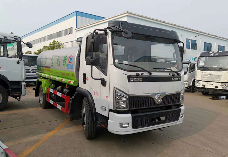 東風福瑞卡10方灑水車右側(cè)面圖