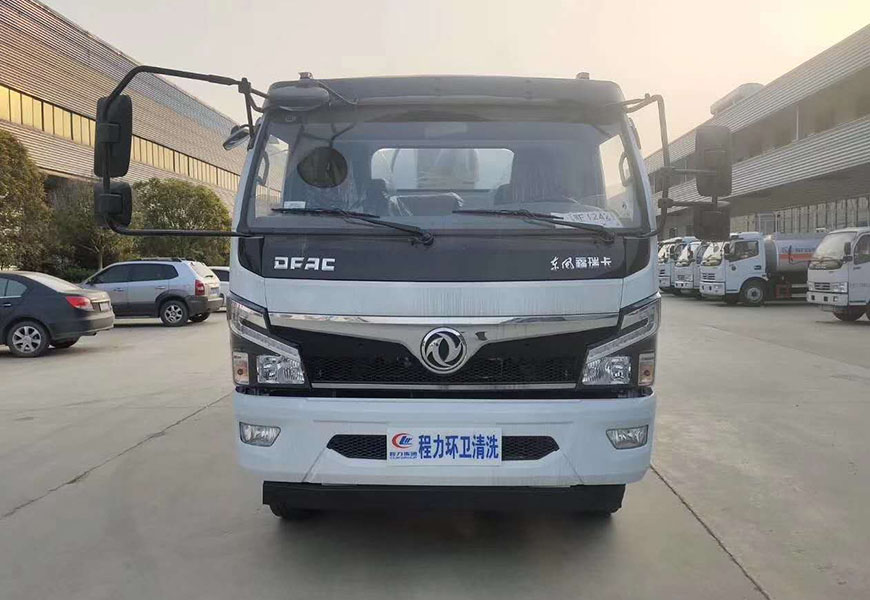 東風(fēng)福瑞卡高壓清洗車(chē)圖片